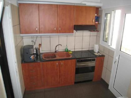Apartment In The Middle Of Everything - image 9