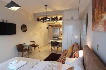 Cozy Luxury Apartment in the Heart of Athens 8-1 - image 11