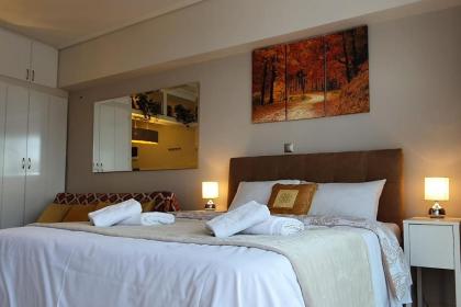 Cozy Luxury Apartment in the Heart of Athens 8-1 - image 2