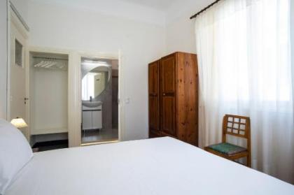 Delightful 2 bedr'm 2 bathr'm apt with green roof top! - EP9U - image 4
