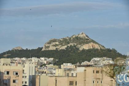 Cozy Luxury Apartment in the Heart of Athens 8-2 - image 13