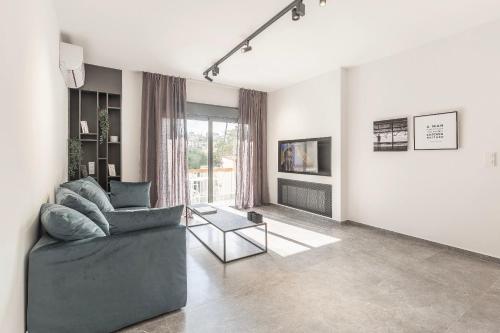 Winsome City Apartment - image 2