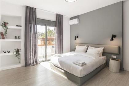Winsome City Apartment - image 5