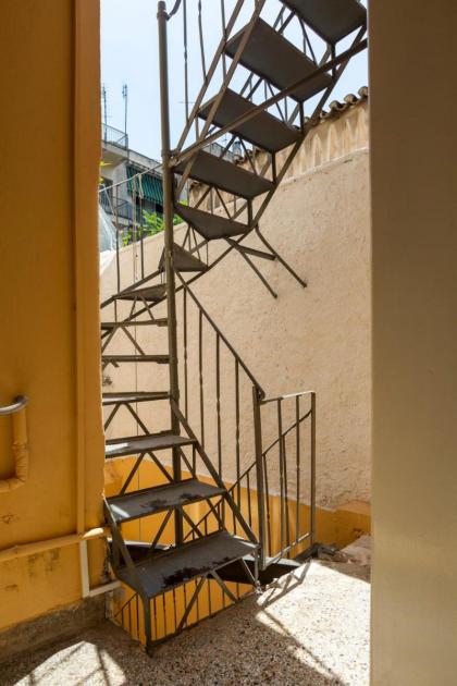 Enticing roof top studio in Athens centre! - EP9T - image 11