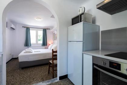 Enticing roof top studio in Athens centre! - EP9T - image 6