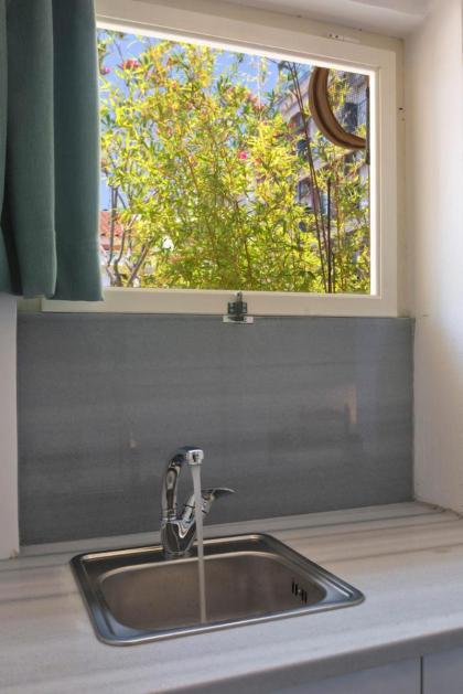 Enticing roof top studio in Athens centre! - EP9T - image 8