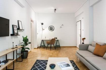 Bright 2BD Apartment in Psychiko by UPSTREET - image 4