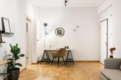 Bright 2BD Apartment in Psychiko by UPSTREET - image 5