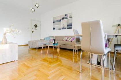 Bright 2 bedrooms apt. in the heart of Athens w stunning views to Acropolis - image 6