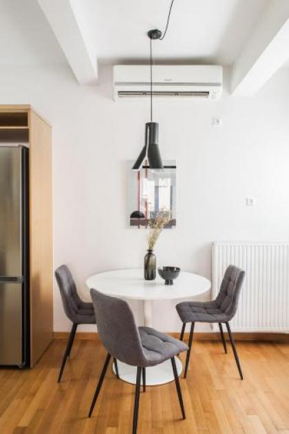 Delightful 1BD Apartment in Plaka by UPSTREET - image 11