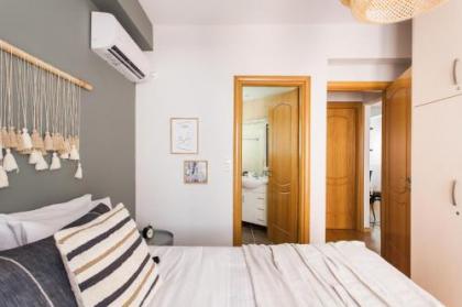 Delightful 1BD Apartment in Plaka by UPSTREET - image 17