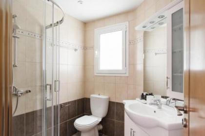 Delightful 1BD Apartment in Plaka by UPSTREET - image 20