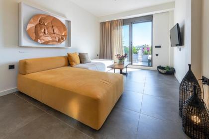 Hidesign Athens Acropolis Panorama Suite - image 12