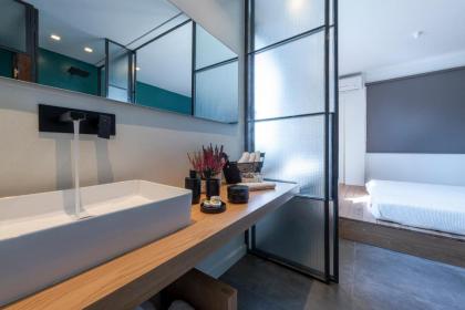 Hidesign Athens Acropolis Panorama Suite - image 20