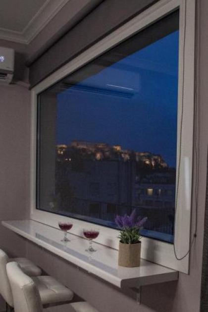 Cozy Penthouse With Stunning View To Acropolis! - image 19