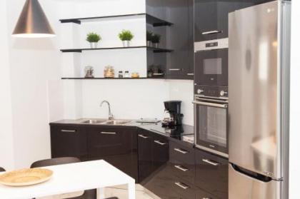 Luxurious Apartment in Athens Downtown - image 12