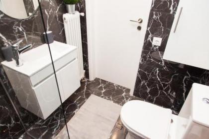 Luxurious Apartment in Athens Downtown - image 16