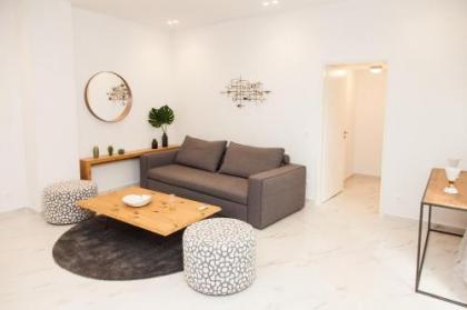 Luxurious Apartment in Athens Downtown - image 3