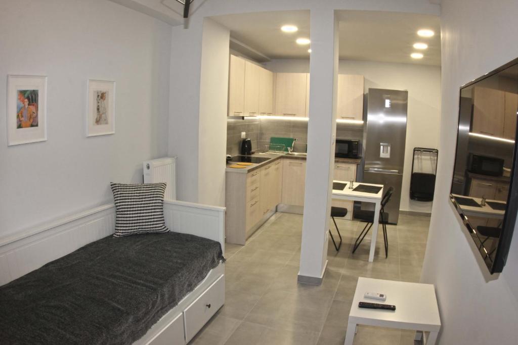 Boutique apartment next to Acropolis Museum - image 3