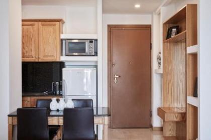 Chic One Bd Apartment with Hilton View - image 13