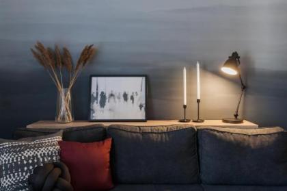 Urban & Cozy 1BD Apartment in Ampelokipoi Area by UPSTREET - image 4