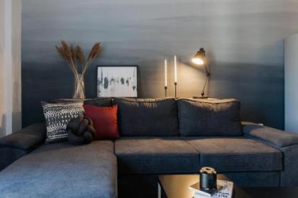 Urban & Cozy 1BD Apartment in Ampelokipoi Area by UPSTREET - image 5