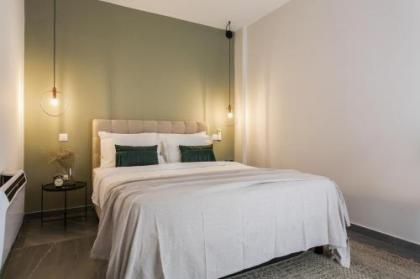 Urban & Cozy 1BD Apartment in Ampelokipoi Area by UPSTREET - image 9