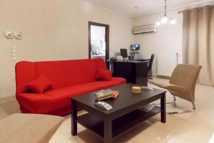 Nea Filadelfia- Spacious Apartment with Garden - image 9