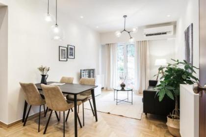 Peaceful 2BD Apartment in Kolonaki by UPSTREET - image 2