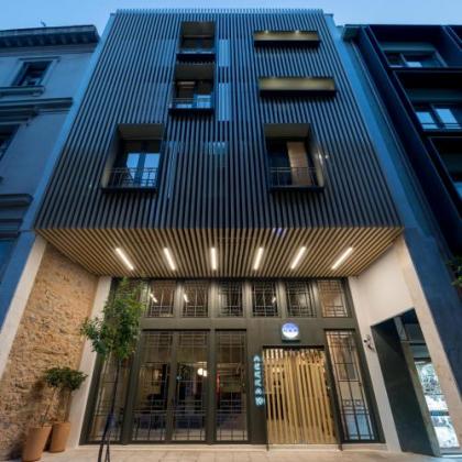 Fos DownTown Suites - image 4