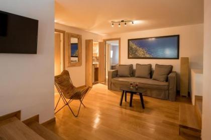 Fos DownTown Suites - image 7