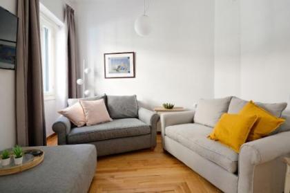 Art in Athens Suite - image 11