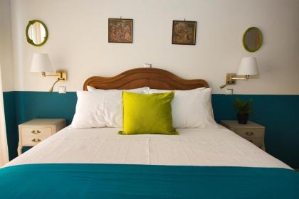 Rastoni Athens Suites near Acropolis at Tsatsou street - image 11