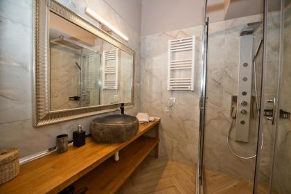 Rastoni Athens Suites near Acropolis at Tsatsou street - image 12