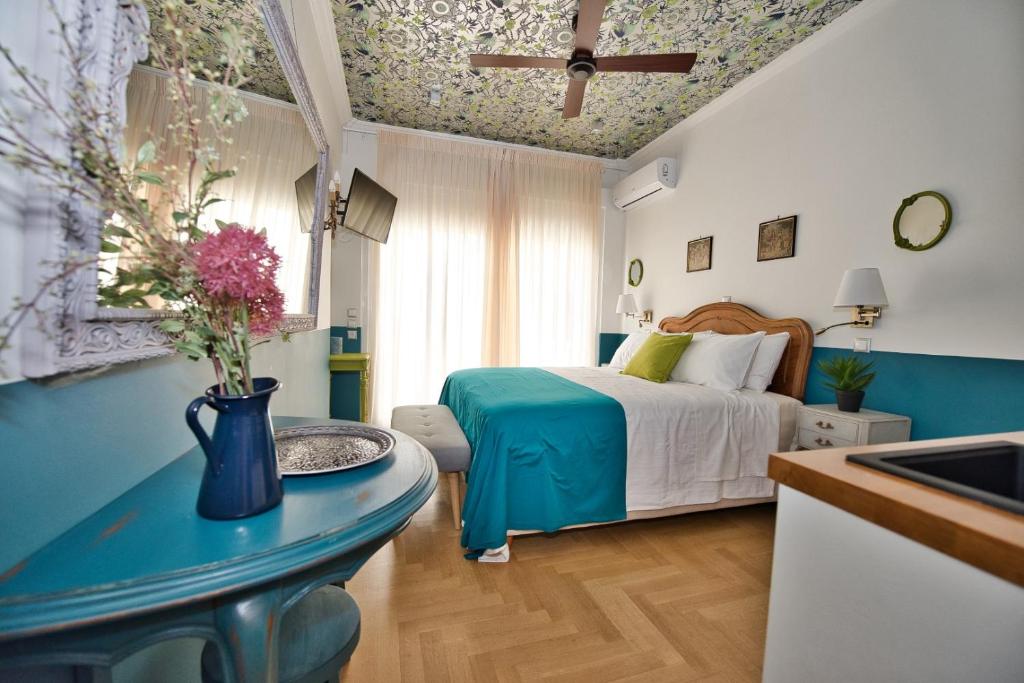 Rastoni Athens Suites near Acropolis at Tsatsou street - image 2