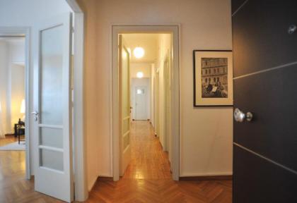 Urban DT Apt - image 5