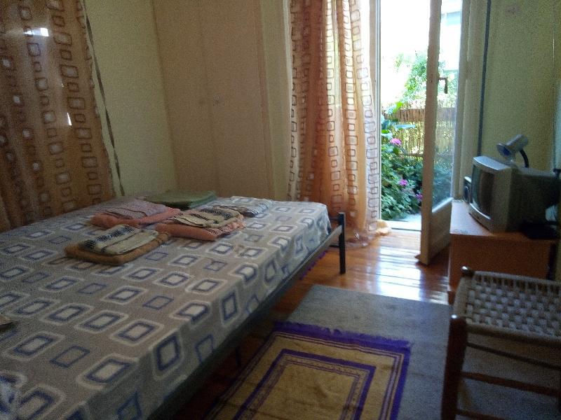 Central Apartment - image 2