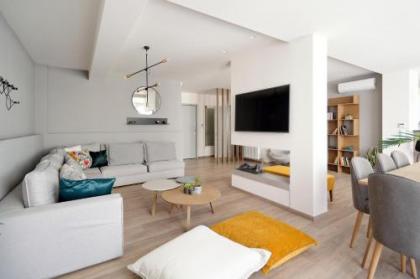 Urban Melodies Apartment - image 12