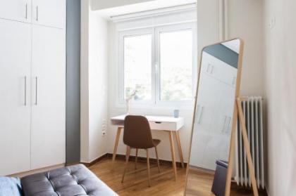 Charming & Comfy 2BD Apartment in Acropolis Area by UPSTREET - image 19