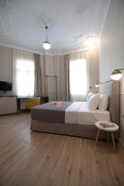 Plaka Arch Suites - image 9
