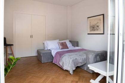 Katia Modern Apartment in Athens - image 9