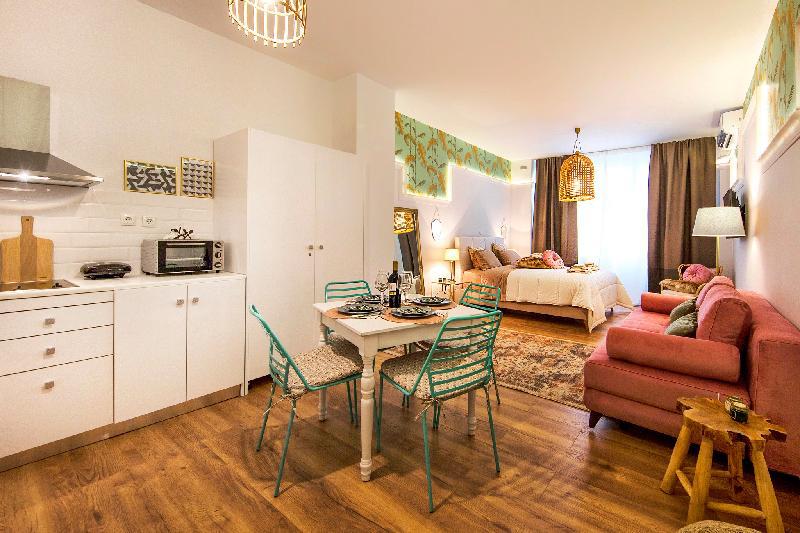 Exquisite apartment in the center of Athens - main image