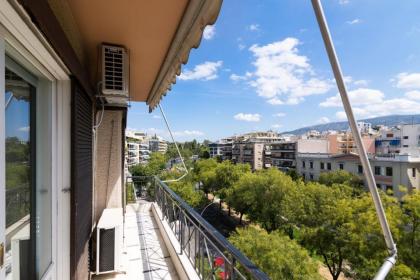 Romantic apartment near Acropolis - image 19