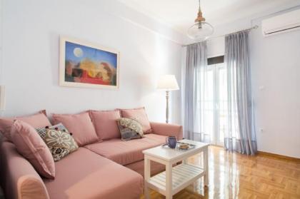 Live like a local next to Acropolis 