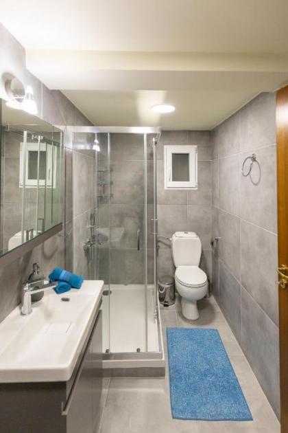 Athens Kyniska Urban Apartment - image 9