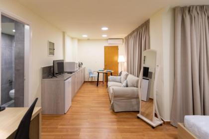 Athens Kyniska Studio - image 1