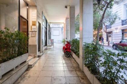 A Short Walk to Syntagma and Plaka by Athenian Homes - image 11