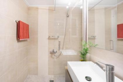 A Short Walk to Syntagma and Plaka by Athenian Homes - image 8
