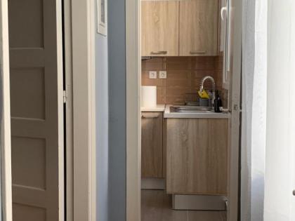 Downtown adorable apartment with Lycabettus view - image 12