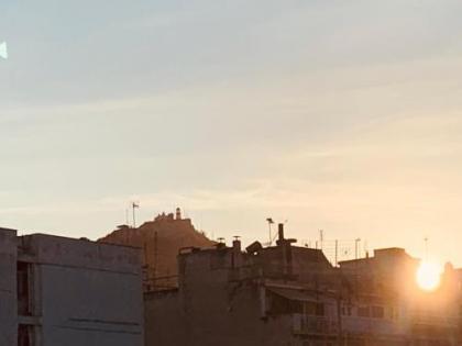 Downtown adorable apartment with Lycabettus view - image 6